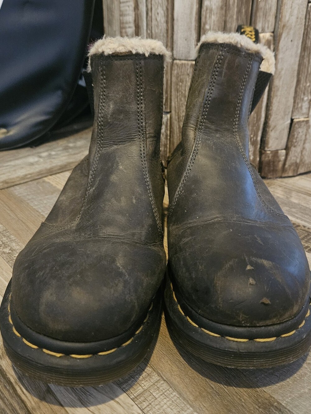 Dr. Martens 2976 Faux Fur-Lined Black Leather Chelsea Boots. 8